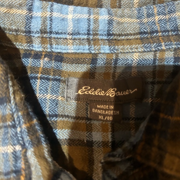 Eddie Bauer Flannel Button Down Men’s XL - Picture 6 of 8